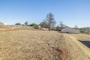 613 Cypress Dr, Mount Airy, GA 30563 - Photo 35