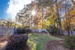 4276 Sentinel Post Rd NW, Atlanta, GA 30327 - Photo 31