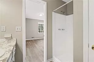 4460 Marjorie Rd, Snellville, GA 30039 - Photo 9