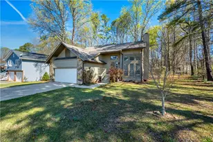 1131 Bailing Dr, Lawrenceville, GA 30043 - Photo 3