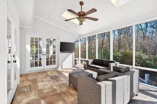 7745 Dunvegan Close, Sandy Springs, GA 30350 - Photo 21