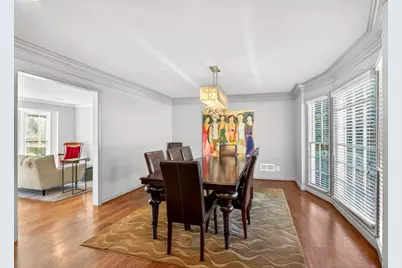 7745 Dunvegan Close, Sandy Springs, GA 30350 - Photo 17