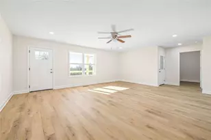 625 Cypress Dr, Mount Airy, GA 30563 - Photo 7