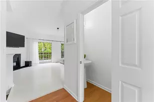 3694 Utoy Dr SW, Atlanta, GA 30331 - Photo 9