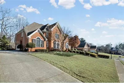 5153 Goodchild Court, Dunwoody, GA 30338 - Photo 3