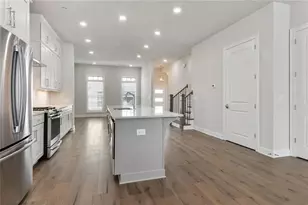 4317 Parkside Pl, Atlanta, GA 30342 - Photo 3