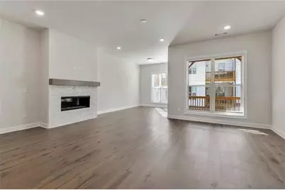 4317 Parkside Place, Atlanta, GA 30342 - Photo 5