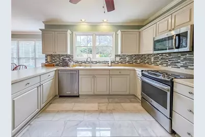 2421 Camden Lake View NW, Acworth, GA 30101 - Photo 15