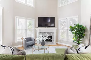 250 Camden Creek Ct, Lawrenceville, GA 30043 - Photo 13