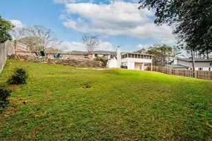 1570 King Arthur Ct SE, Smyrna, GA 30080 - Photo 37