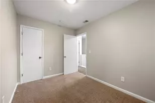 5570 Downs Way, Lithonia, GA 30058 - Photo 11