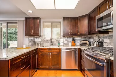 23 Middleton Court SE, Smyrna, GA 30080 - Photo 9