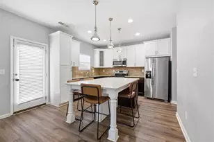 222 Loganview Dr, Loganville, GA 30052 - Photo 9