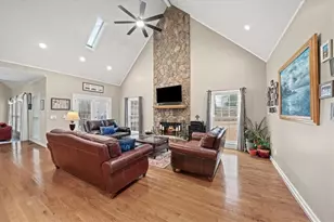 10635 Stonefield Landing, Johns Creek, GA 30097 - Photo 11
