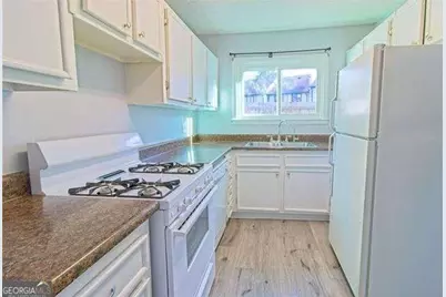 1818 Ashborough Circle #E, Marietta, GA 30067 - Photo 5