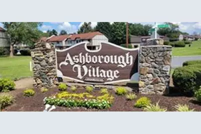 1818 Ashborough Circle #E, Marietta, GA 30067 - Photo 1