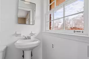 4334 Greenleaf Circle, Atlanta, GA 30331 - Photo 9