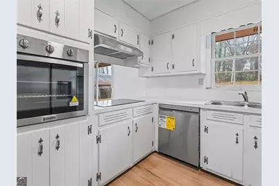 4334 Greenleaf Circle, Atlanta, GA 30331 - Photo 5