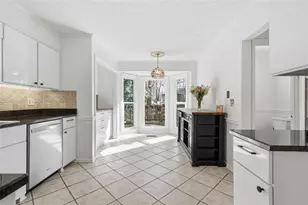 130 Spring Ridge Ct, Roswell, GA 30076 - Photo 13