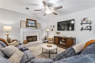 1607 Brentwood Dr, Marietta, GA 30062 - Photo 15