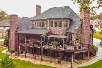 2720 Wildflower Way, Hoschton, GA 30548 - Photo 9