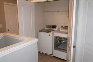 599 Fox Creek Crossing, Woodstock, GA 30188 - Photo 9