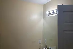 828 Tradd Ct, Stone Mountain, GA 30087 - Photo 11