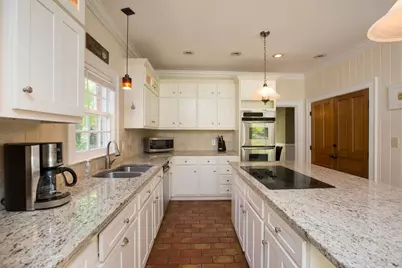 2633 Brittany Court SE, Conyers, GA 30013 - Photo 9