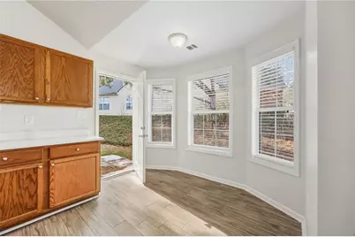 7137 Ravenwood Lane, Lithonia, GA 30038 - Photo 5