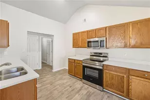 7137 Ravenwood Ln, Lithonia, GA 30038 - Photo 3