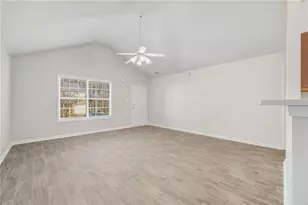 7137 Ravenwood Ln, Lithonia, GA 30038 - Photo 11