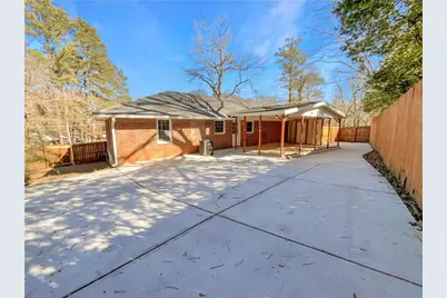 1367 Oakview Circle, Forest Park, GA 30297 - Photo 5