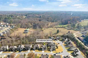 7925 Brewton Creek Dr, Cumming, GA 30028 - Photo 5