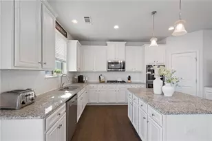 7925 Brewton Creek Dr, Cumming, GA 30028 - Photo 15