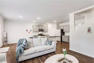 4710 Bramblett Grove Pl, Cumming, GA 30040 - Photo 7