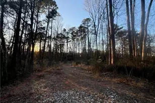 151 Mountain View Rd SE, Acworth, GA 30102 - Photo 1