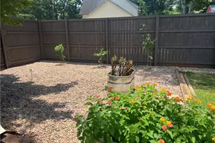 1725 Spindle Top Ct SW, Lilburn, GA 30047 - Photo 27