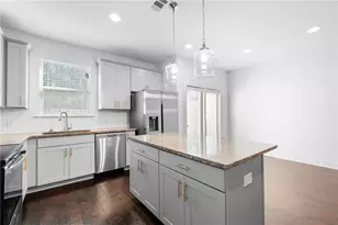 1821 Edgehill Dr, Lithonia, GA 30058 - Photo 11