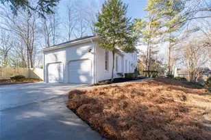 2360 Milstead Cir NE, Marietta, GA 30066 - Photo 33