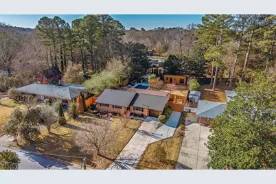 4094 Barr Circle, Tucker, GA 30084 - Photo 3