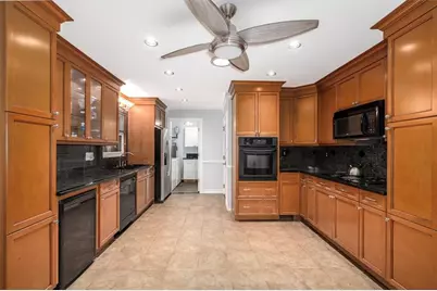 4094 Barr Circle, Tucker, GA 30084 - Photo 9