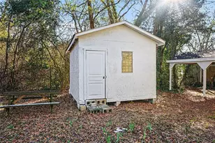 107 1st St, Barnesville, GA 30204 - Photo 33