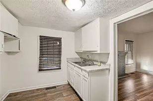 107 1st St, Barnesville, GA 30204 - Photo 9