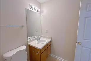 6334 Hickory Ln Cir, Union City, GA 30291 - Photo 13