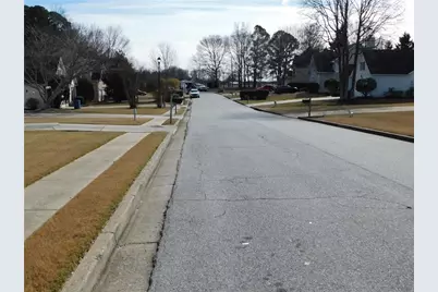1570 Hill Crossing Court, Grayson, GA 30017 - Photo 3