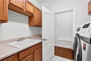 1739 Nemours Dr, Kennesaw, GA 30152 - Photo 19