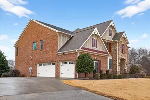 1739 Nemours Dr, Kennesaw, GA 30152 - Photo 3