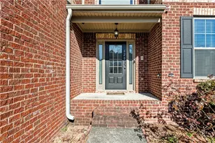 620 Langley Farms Dr, Loganville, GA 30052 - Photo 5