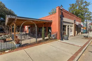 2985 Meadow Lark Dr, Atlanta, GA 30344 - Photo 37