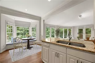 19 Saratoga Pl NE, Atlanta, GA 30324 - Photo 9